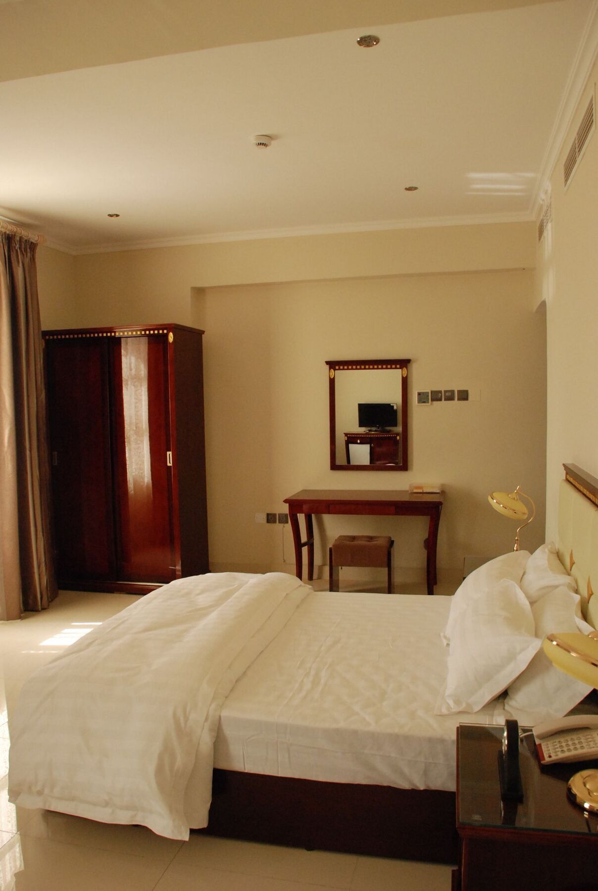 City Hotel Салала Экстерьер фото