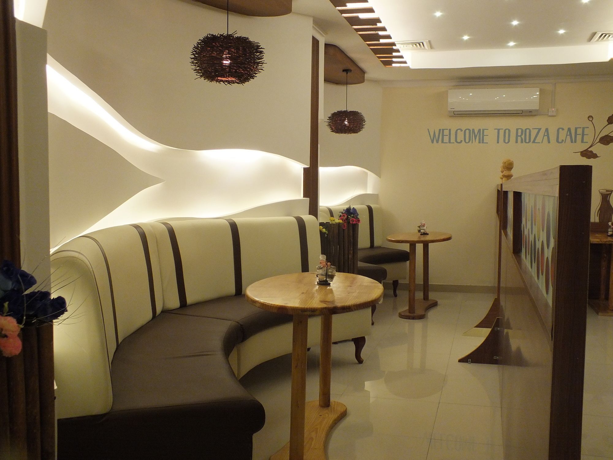 City Hotel Салала Экстерьер фото