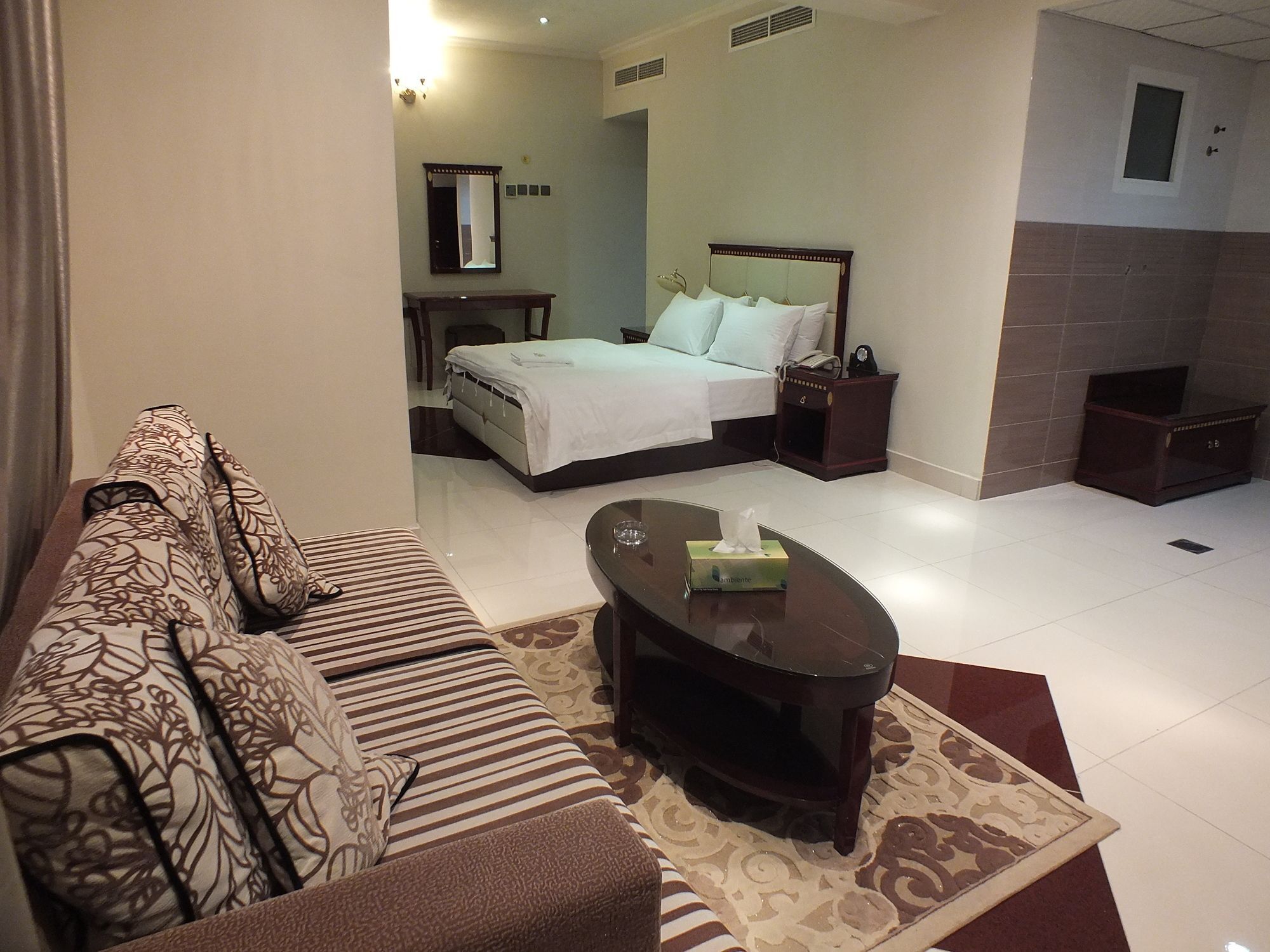 City Hotel Салала Экстерьер фото